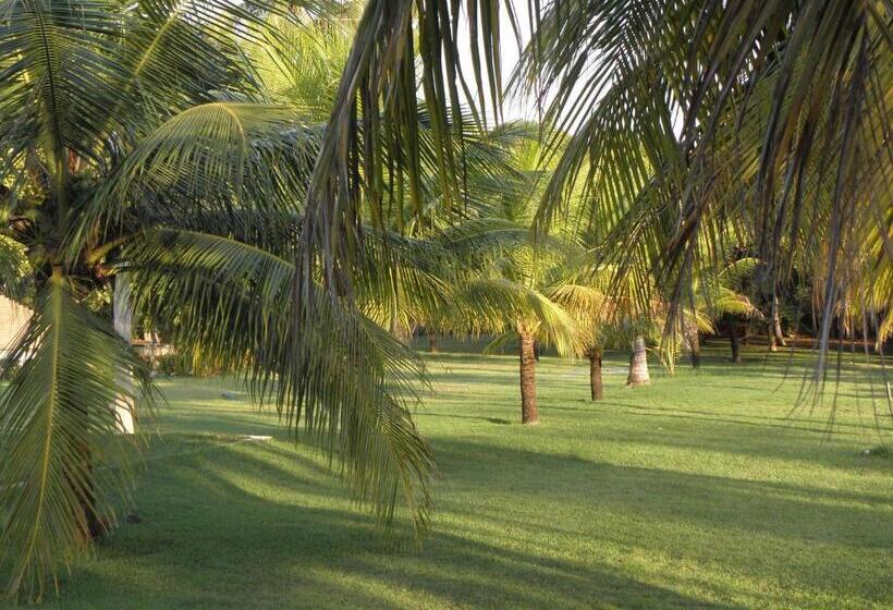 هتل Praia Dourada