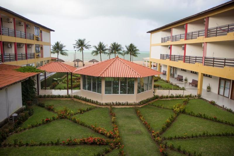 هتل Praia Dourada