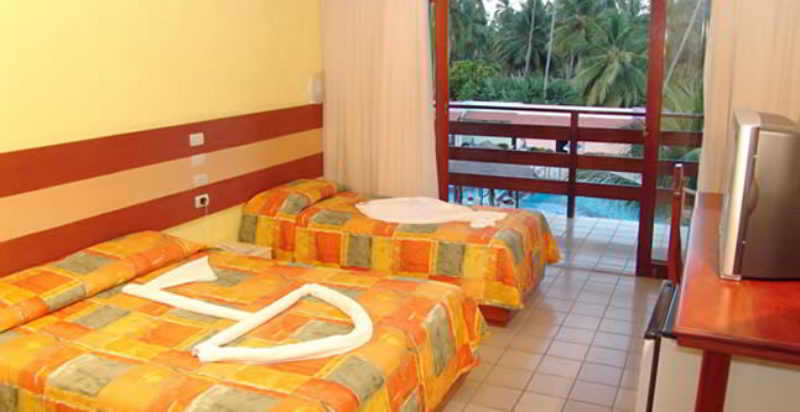 هتل Praia Dourada