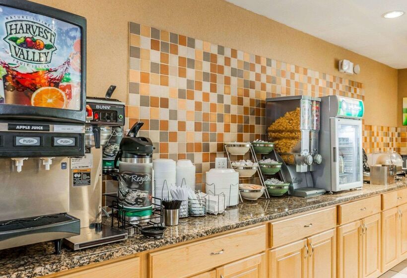 هتل Baymont By Wyndham Indianapolis East