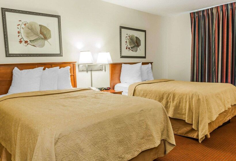 هتل Baymont By Wyndham Indianapolis East