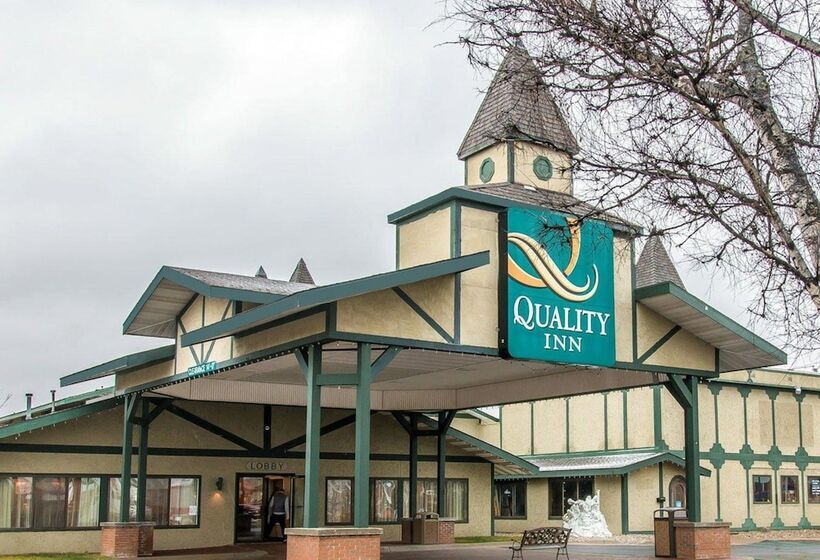 בית מלון כפרי Quality Inn