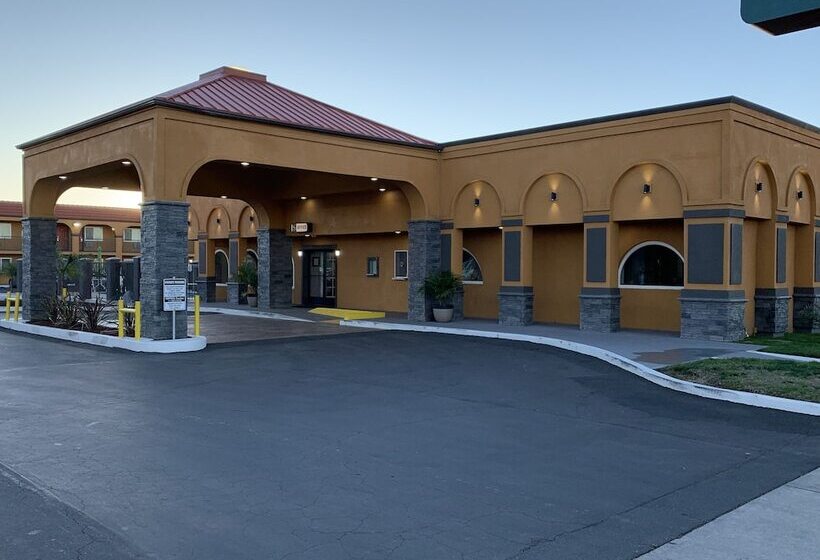 هتل Quality Inn Redding Near I5