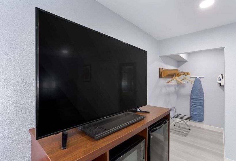 هتل Quality Inn Redding Near I5