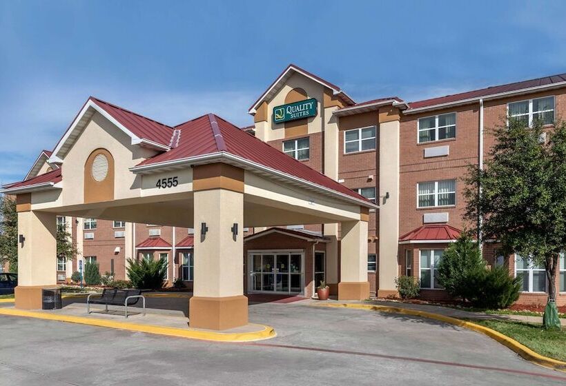 هتل Quality Suites Addisondallas