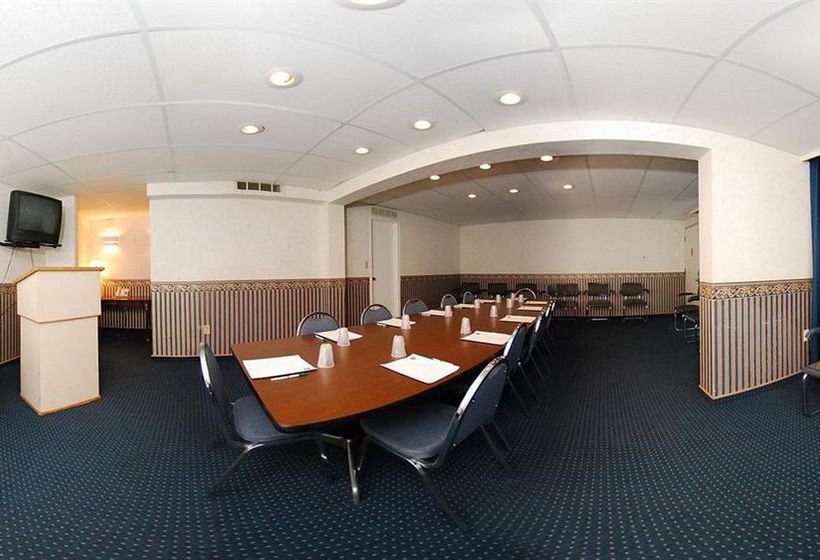 هتل Rodeway Inn & Conference Center