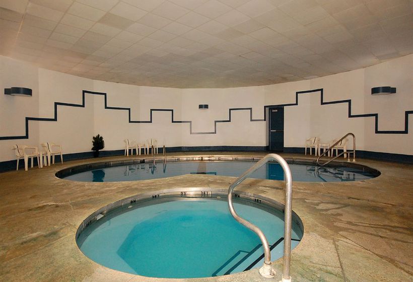 هتل Rodeway Inn & Conference Center