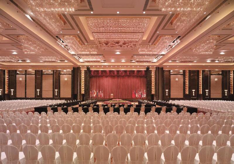هتل Shangri La Guangzhou 3 Minutes By Walking To Canton Fair Complex