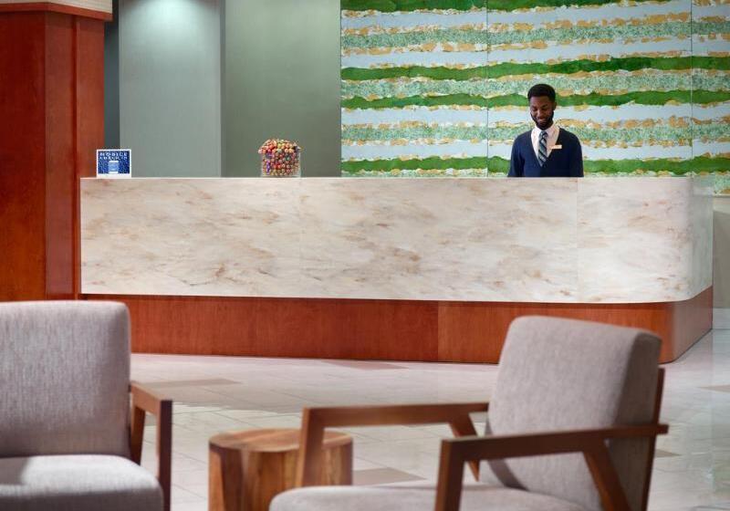 هتل Springhill Suites By Marriott Atlanta Buckhead