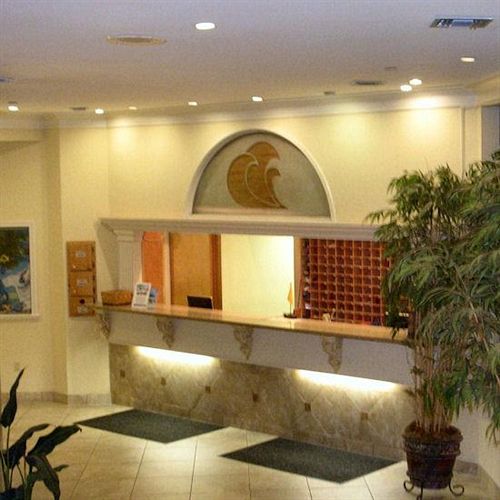 فندق Surfside Resort