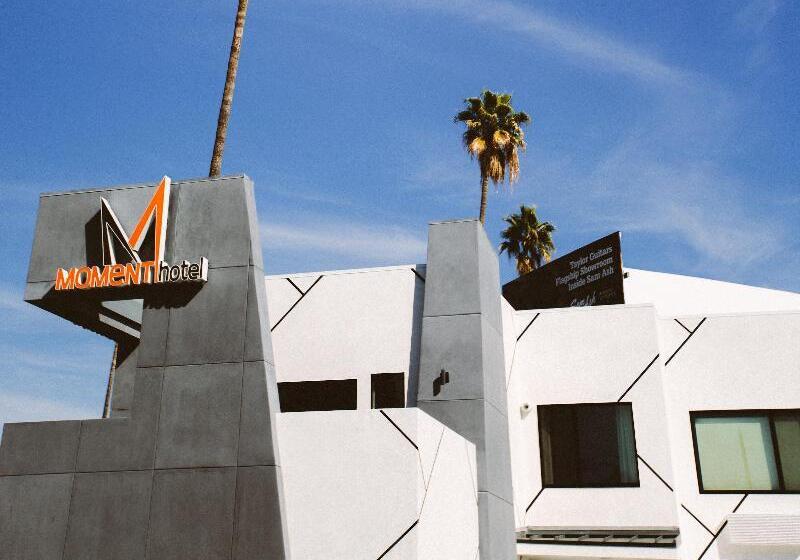 فندق The Moment