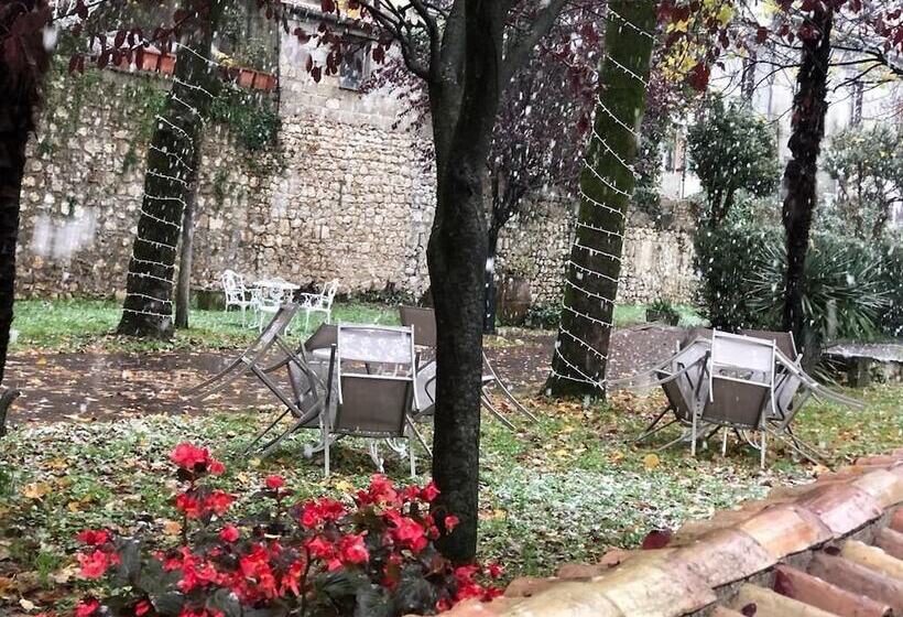 هتل Villa Grancassa