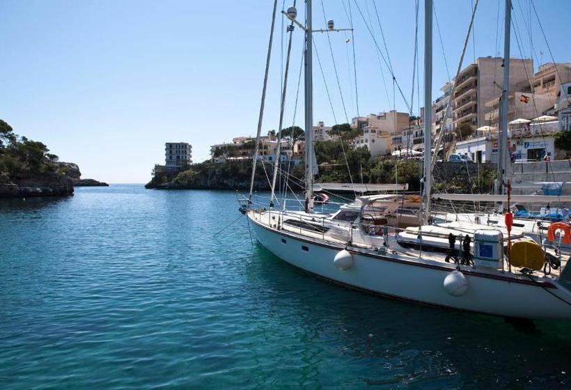 Apartamentos Llevant