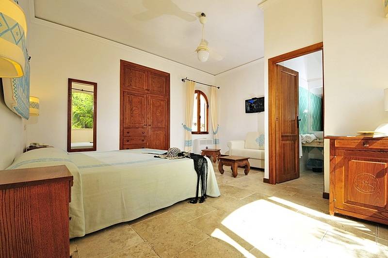 Arbatax Park Resort, Telis