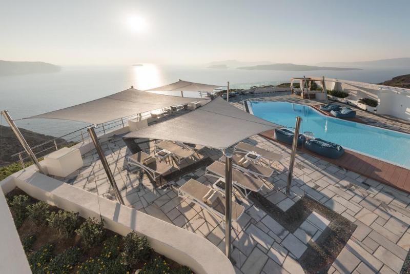Caldera S Dolphin Suites