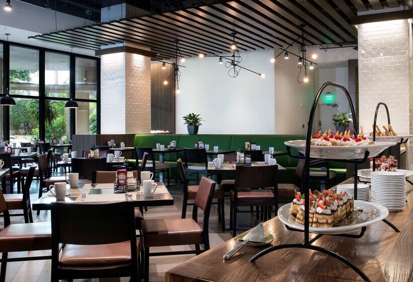 Doubletree By Hilton Hotel Miami Airport & Convention Center