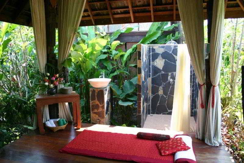 فندق Ban Sabai Village Resort & Spa