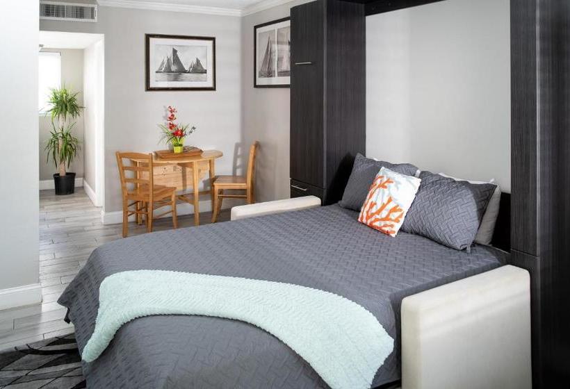 בית מלון כפרי Belleair Beach Club