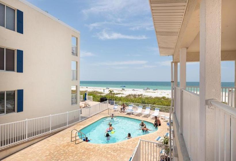 בית מלון כפרי Belleair Beach Club