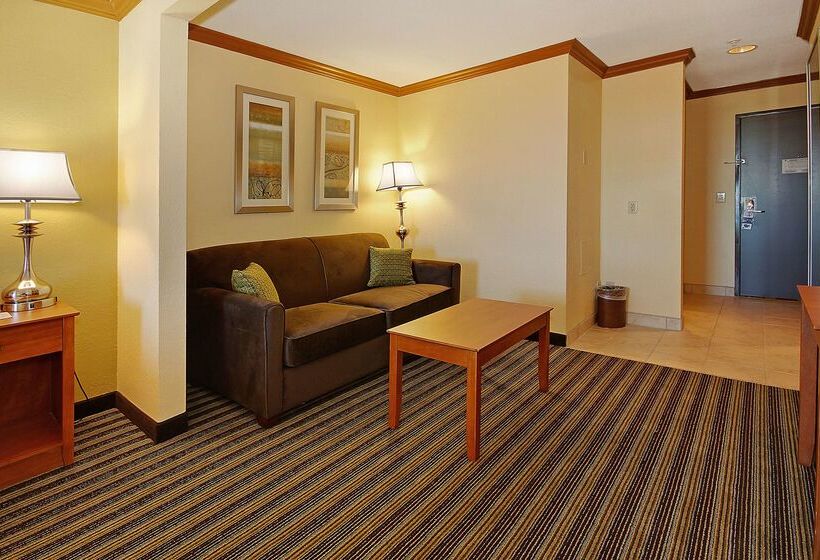 هتل Best Western Plus Seawall Inn & Suites By The Beach