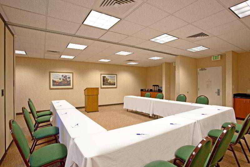 בית מלון כפרי Best Western Valencia/six Flags Inn & Suites