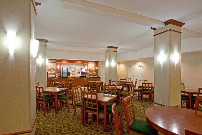 בית מלון כפרי Best Western Valencia/six Flags Inn & Suites