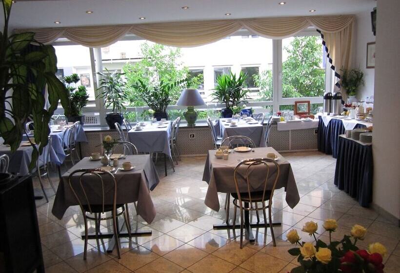 فندق City Kräme Am Römer   Self Check In