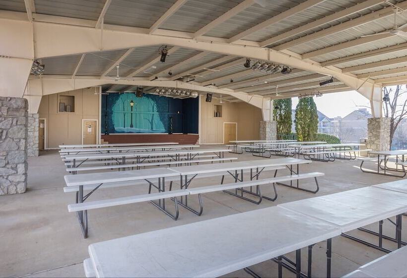 فندق Club Wyndham Branson At The Meadows