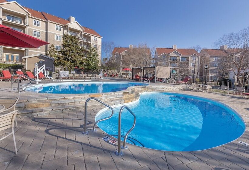 فندق Club Wyndham Branson At The Meadows