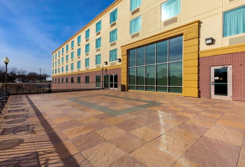 هتل Comfort Suites Manassas Battlefield Park