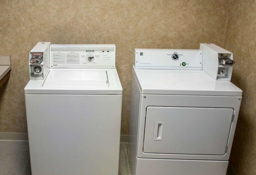 هتل Comfort Suites Portland Southwest