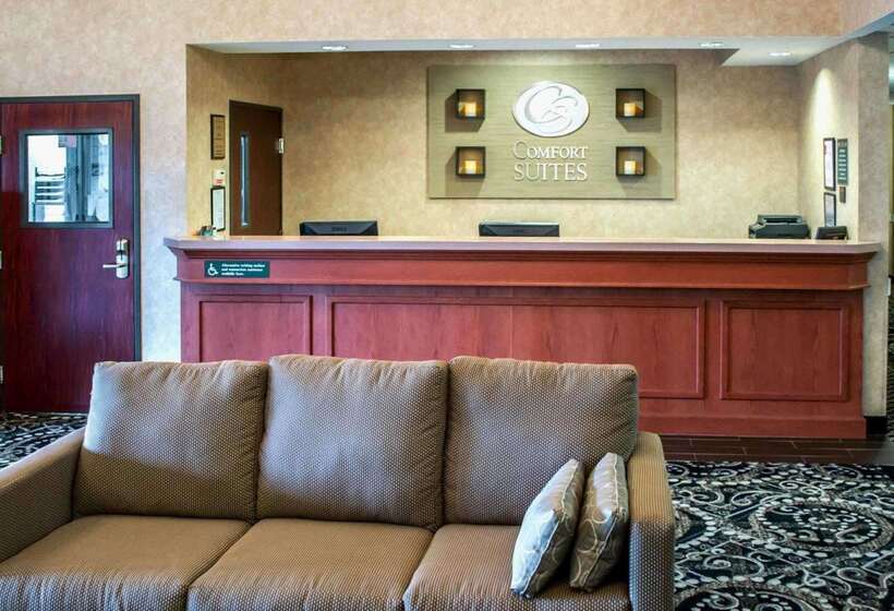 فندق Comfort Suites Portland Southwest