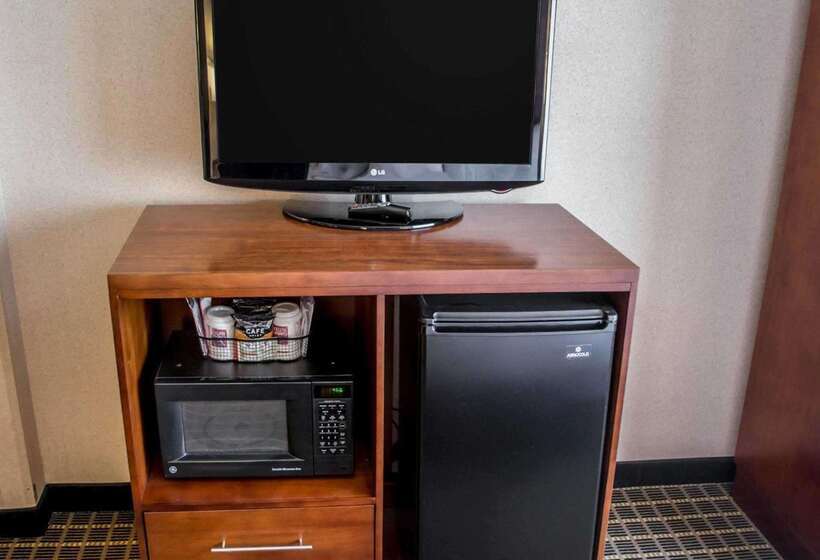 هتل Comfort Suites Portland Southwest