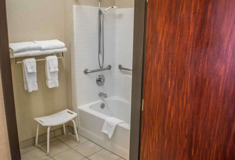 Hotel Comfort Suites Portland Southwest