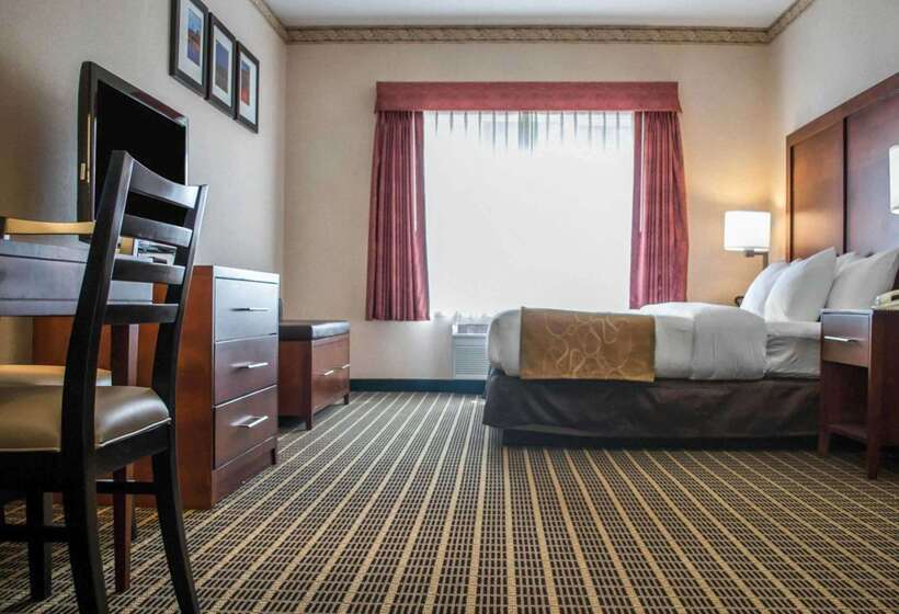 هتل Comfort Suites Portland Southwest