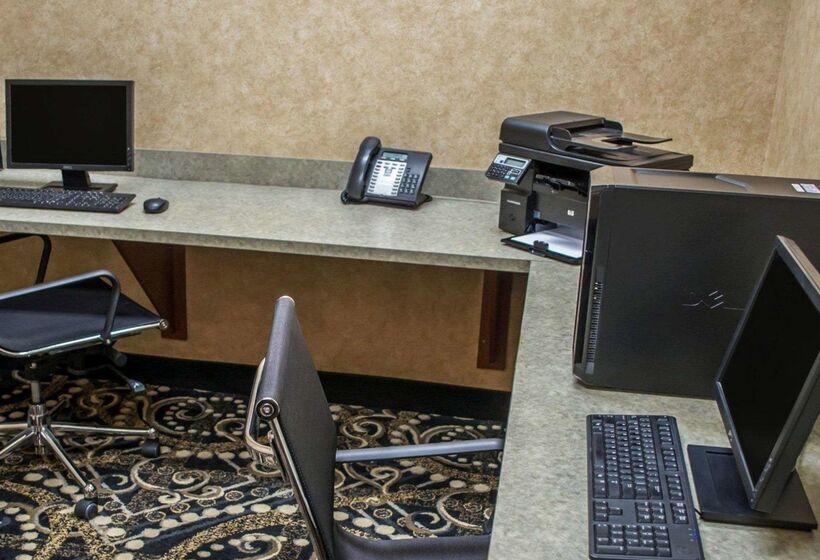 هتل Comfort Suites Portland Southwest