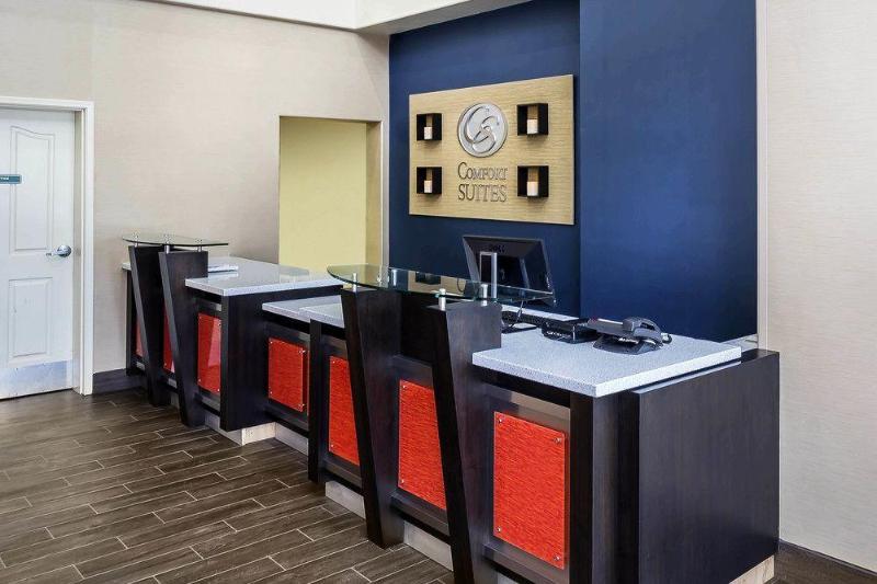 فندق Comfort Suites San Jose Airport