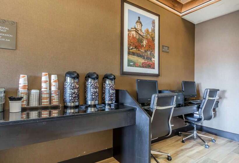 בית מלון כפרי Comfort Suites St Charlesst Louis