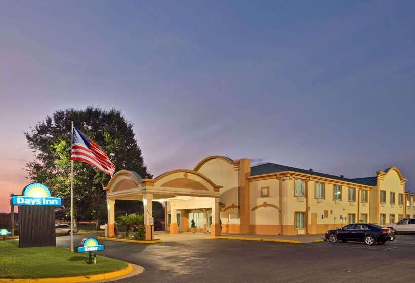 هتل Days Inn By Wyndham Coliseum Montgomery Al