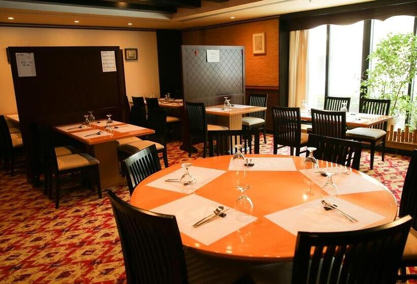 Golden Tulip Hotel Al  Barsha