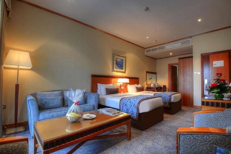 هتل Golden Tulip Al Barsha