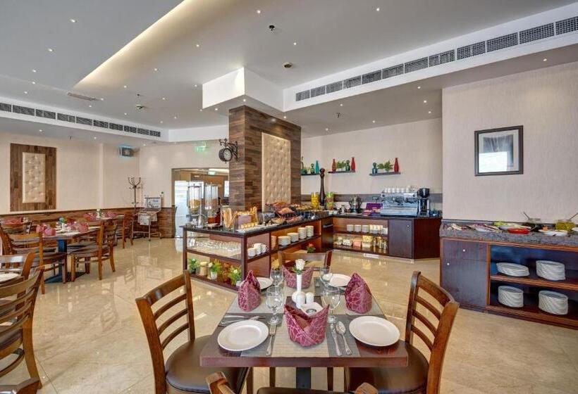 Golden Tulip Hotel Al  Barsha