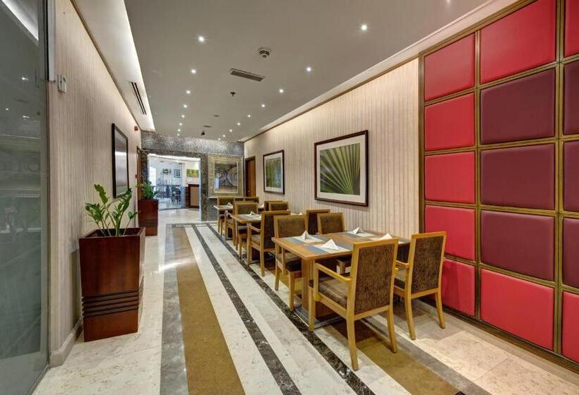 Golden Tulip Hotel Al  Barsha
