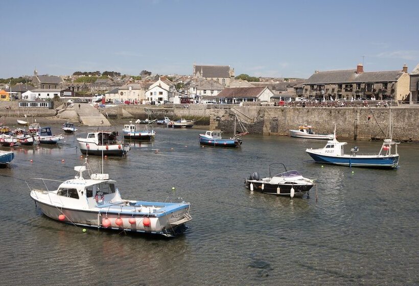 호텔 Harbour Inn