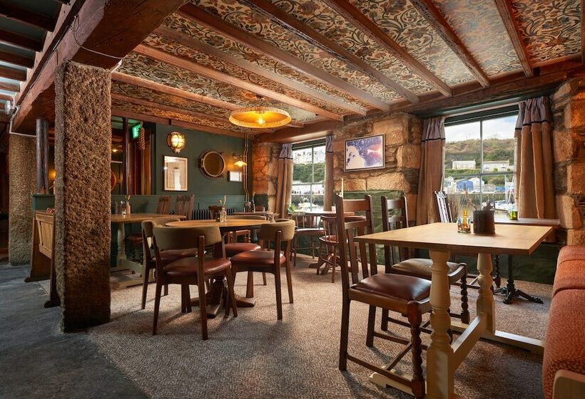 호텔 Harbour Inn