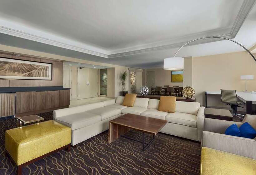 هتل Hilton Salt Lake City Center