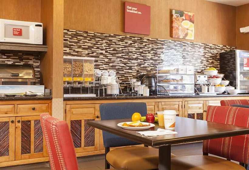 هتل Holiday Inn Express & Suites