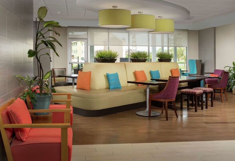 هتل Home2 Suites By Hilton Lake City