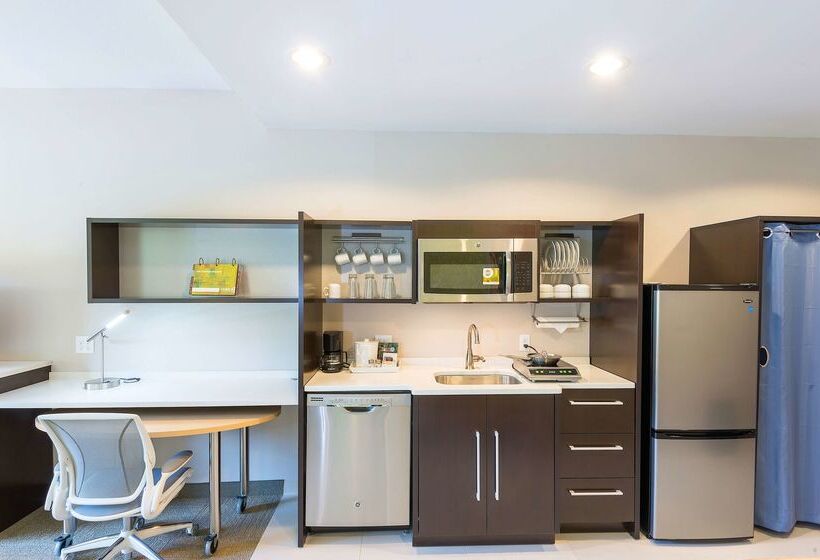 هتل Home2 Suites By Hilton Lake City