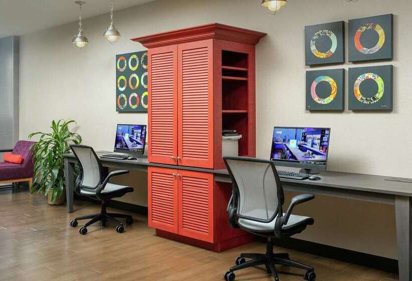 هتل Home2 Suites By Hilton Lake City